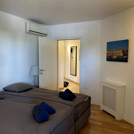 Modern With 2 Balconies Apartmán