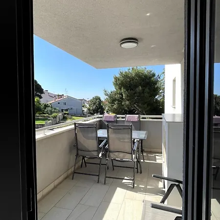 Modern With 2 Balconies Apartmán *