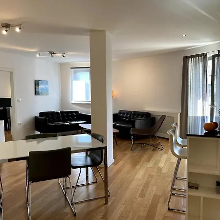 Modern With 2 Balconies Pula