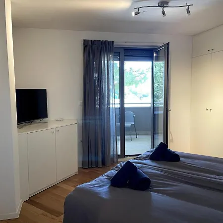Apartmán Modern With 2 Balconies *